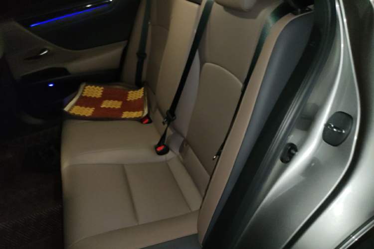 Used Lexus ES 2023 200 Excellence Edition Left Rear Seat
