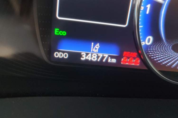 Used Lexus ES 2023 200 Excellence Edition Odometer Close Up