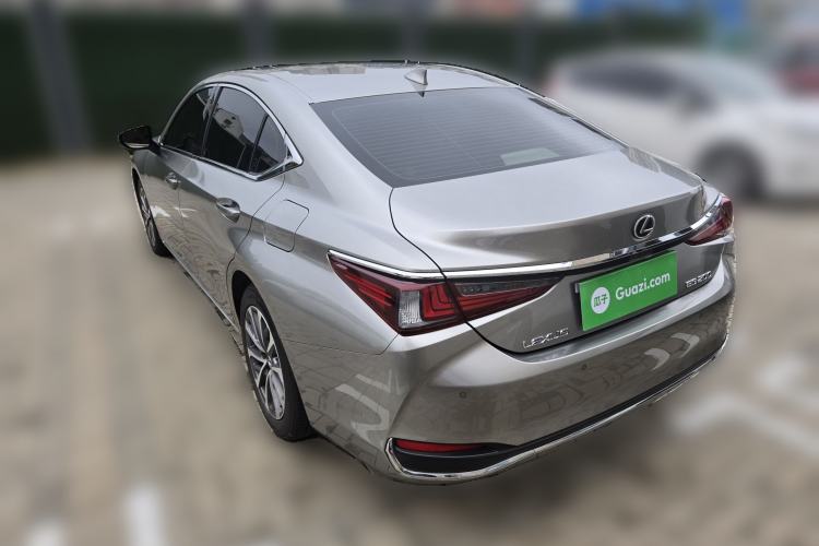 Used Lexus ES 2023 200 Excellence Edition Rear Left 45 Deg