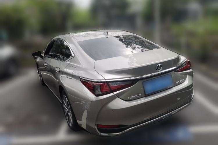 Used Lexus ES 2023 260 Excellence Edition Rear Left 45 Deg