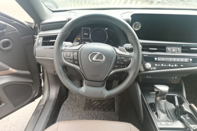 Used Lexus ES 2023 260 Excellence Edition Steering Wheel