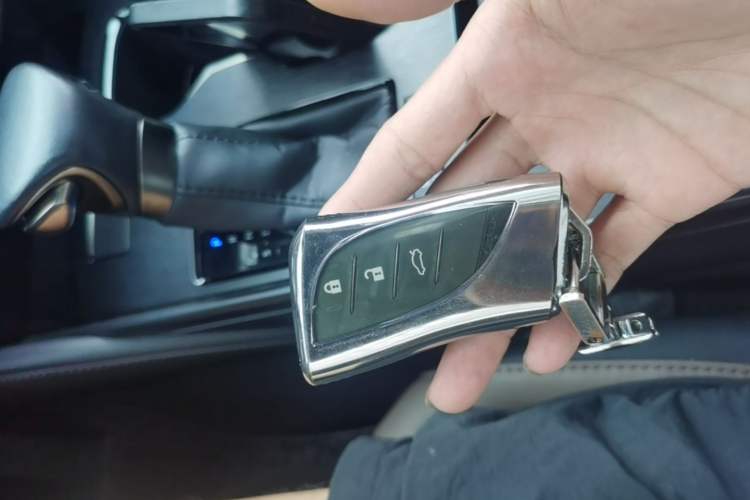 Used Lexus ES 2023 260 Excellence Edition Vehicle Key