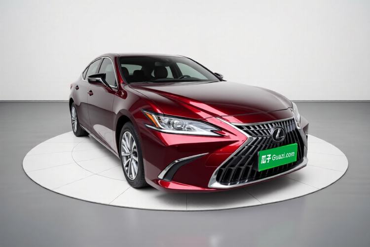 Used Lexus ES 2023 200 Excellence Edition Front Right 45 Deg