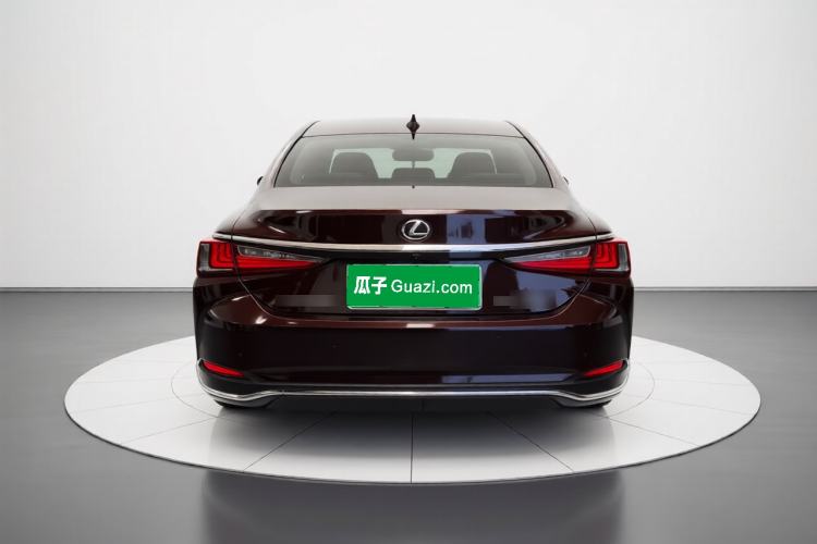 Used Lexus ES 2023 200 Excellence Edition Rear