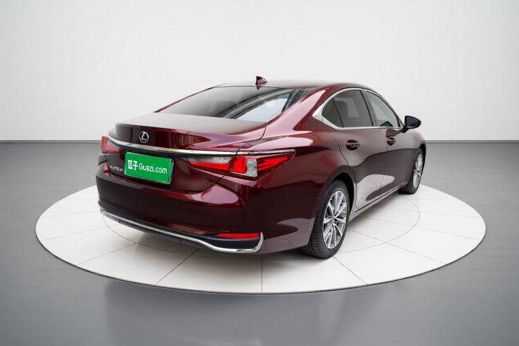 Used Lexus ES 2023 200 Excellence Edition Rear Right 45 Deg