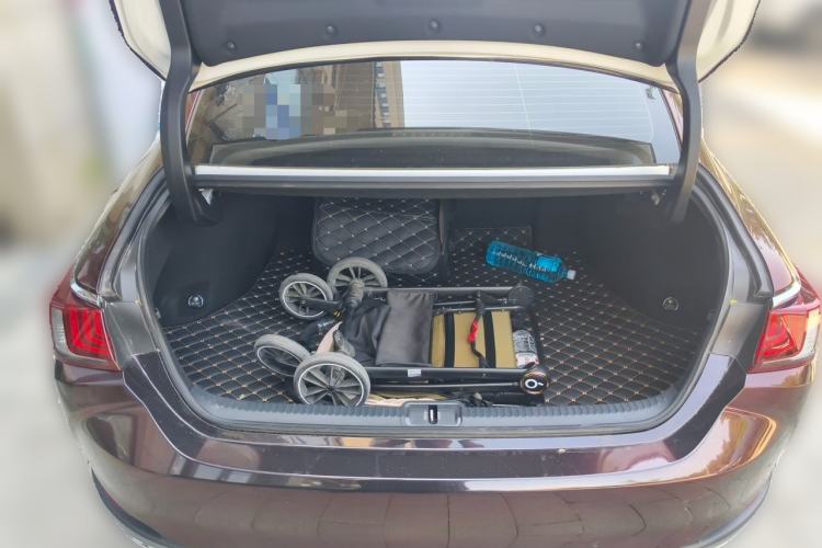 Used Lexus ES 2023 200 Excellence Edition Trunk