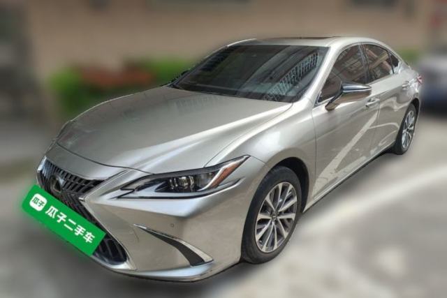 Used Lexus ES 2023 200 Excellence Edition