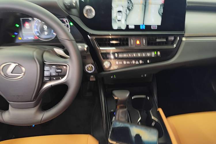 Used Lexus ES 2023 200 Excellence Edition Audio And AC Panel