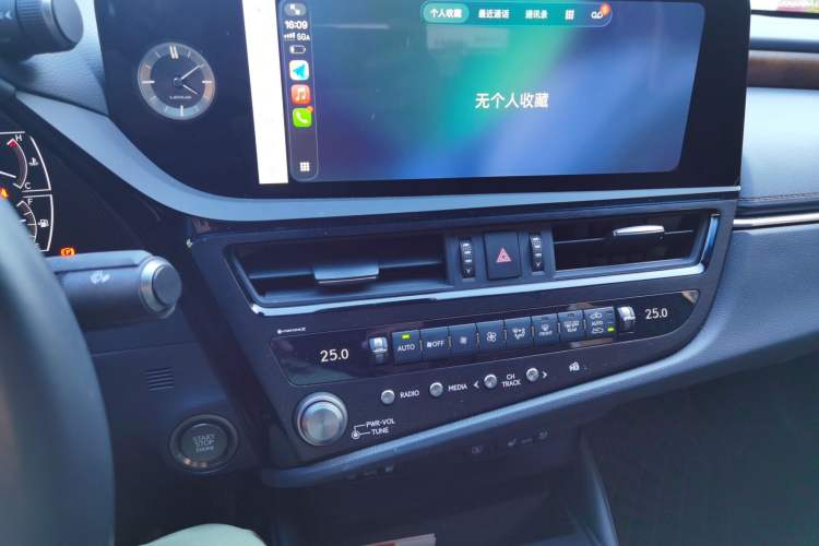Used Lexus ES 2023 200 Luxury Edition Audio And AC Panel