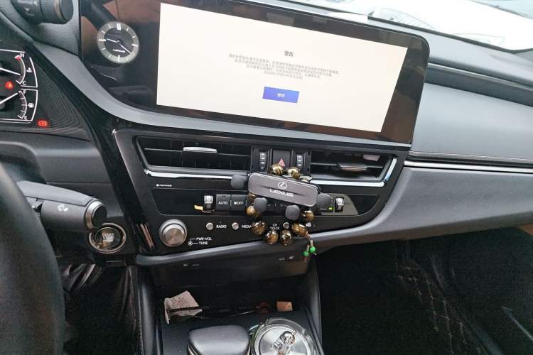 Used Lexus ES 2023 200 Excellence Edition Audio And AC Panel