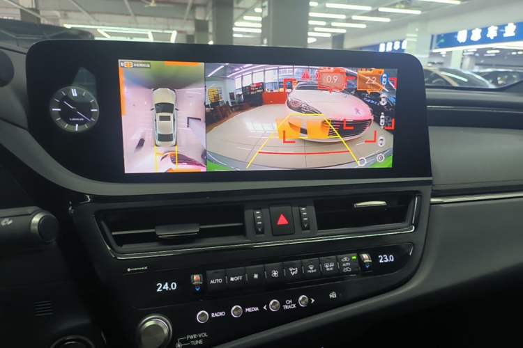 Used Lexus ES 2023 200 Excellence Edition Audio And AC Panel