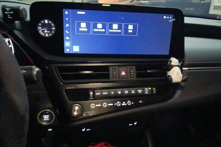 Used Lexus ES 2023 200 Excellence Edition Audio And AC Panel