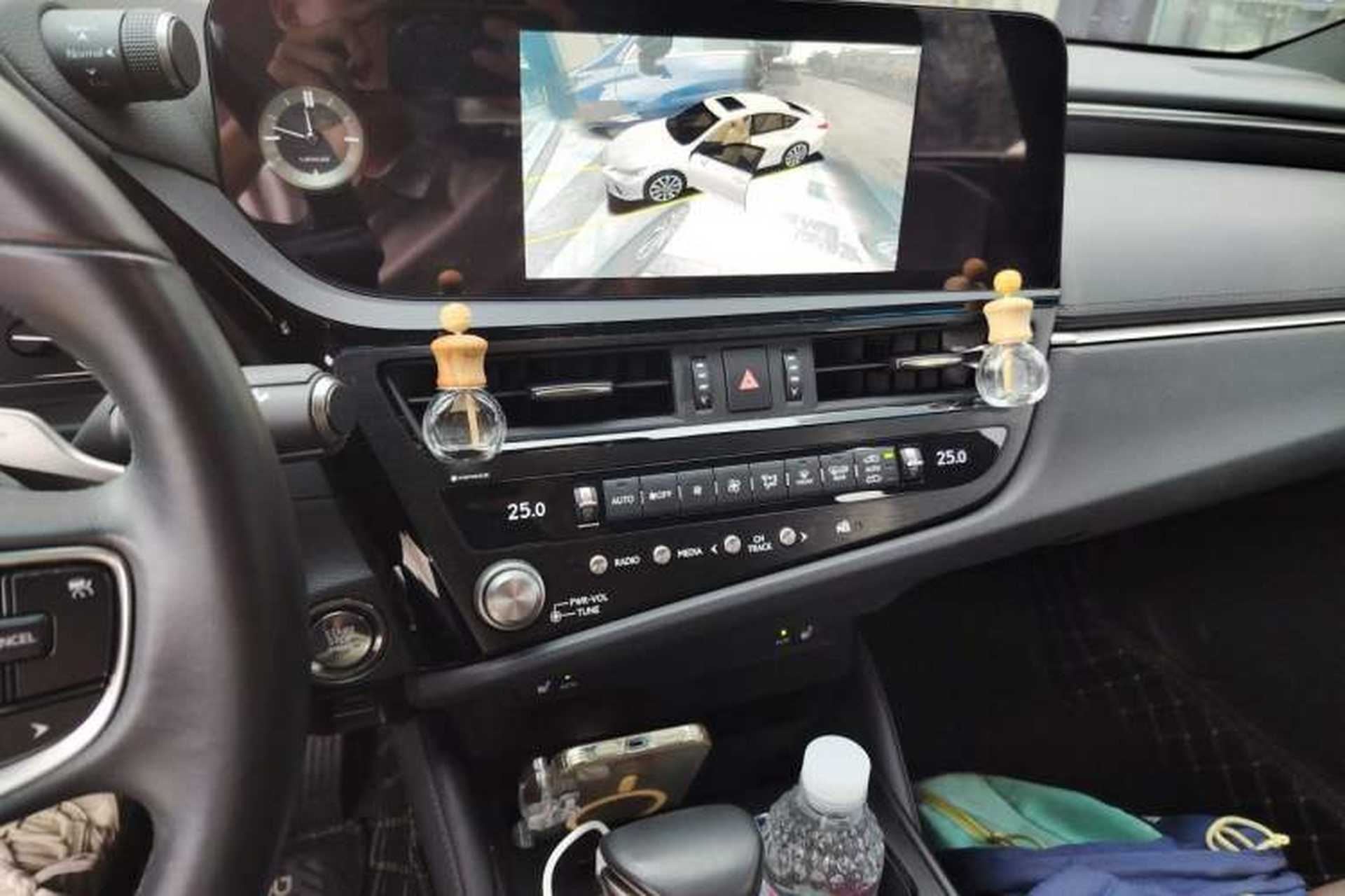 Used Lexus ES 2023 200 Excellence Edition Audio And AC Panel