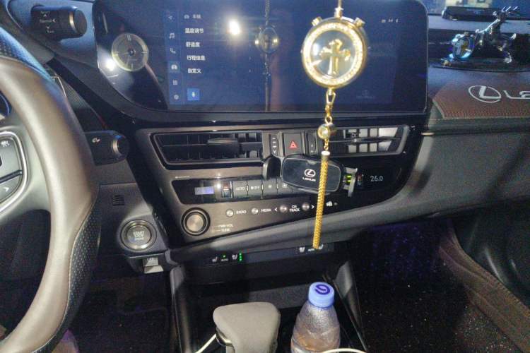 Used Lexus ES 2023 200 Excellence Edition Audio And AC Panel