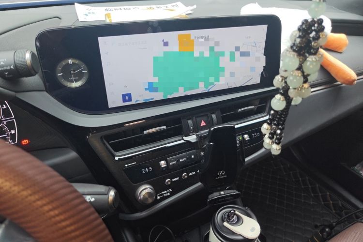 Used Lexus ES 2023 200 Excellence Edition Audio And AC Panel