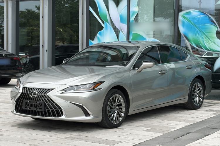 Lexus ES 2023 200 Excellence Edition