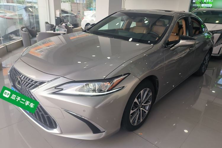 Used Lexus ES 2023 200 Excellence Edition Guazi used car, China used car export, Used car for sale, Used  cars, Cheapest cars for sale