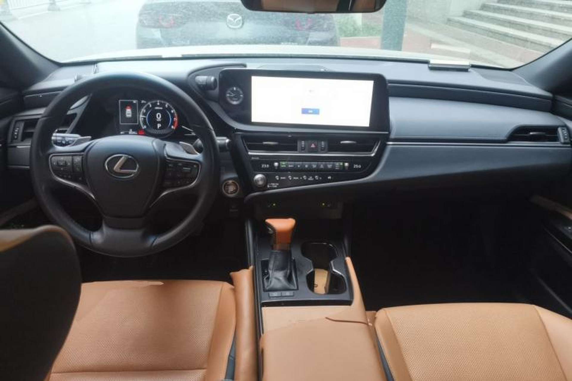 Used Lexus ES 2023 200 Excellence Edition Center Console