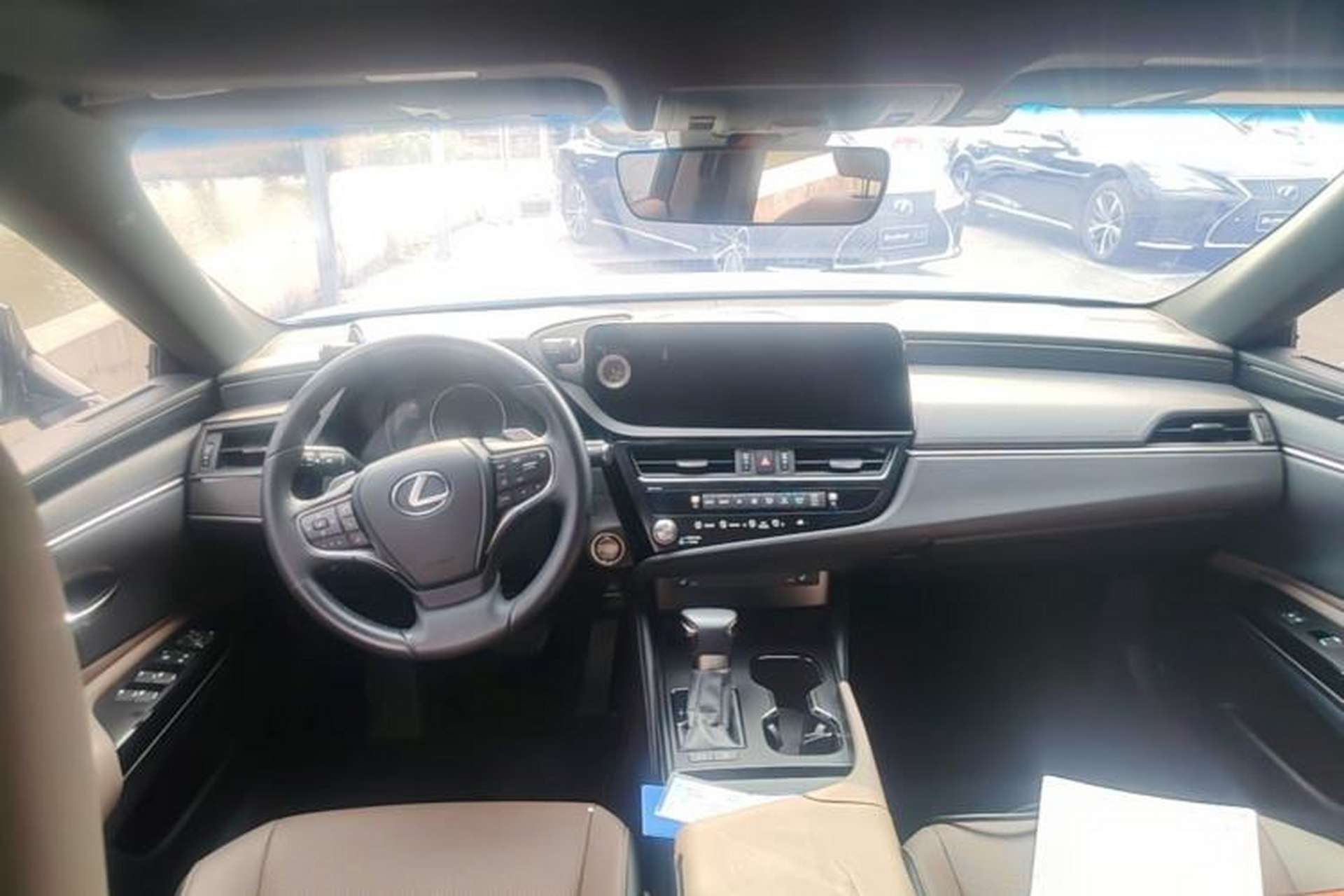 Used Lexus ES 2023 200 Excellence Edition Center Console