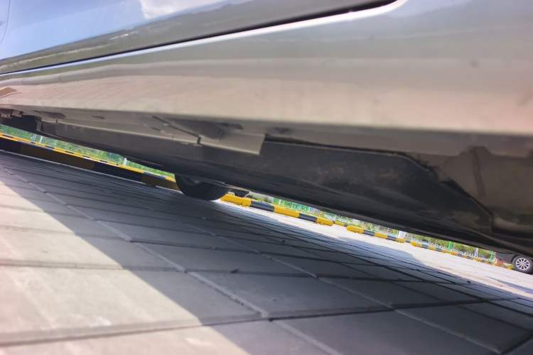 Used Lexus ES 2023 200 Excellence Edition Chassis Front Right