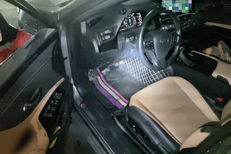 Used Lexus ES 2023 200 Excellence Edition Driver Seat