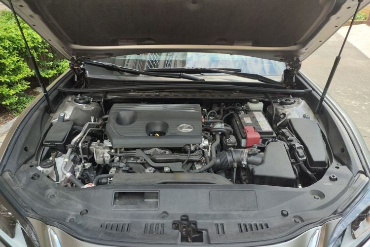 Used Lexus ES 2023 200 Excellence Edition Engine Bay