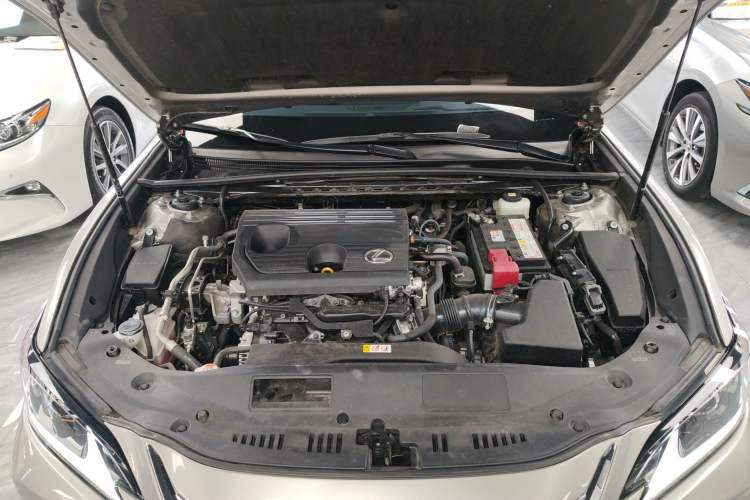 Used Lexus ES 2023 200 Excellence Edition Engine Bay