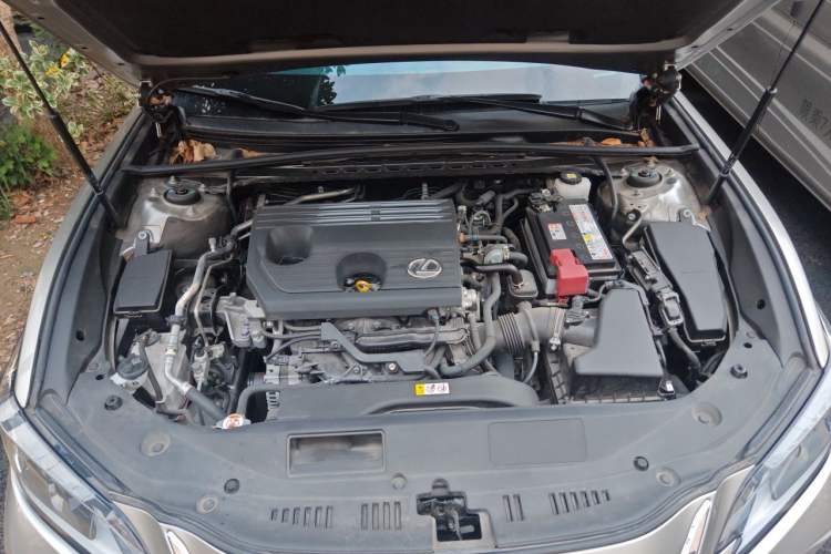 Used Lexus ES 2023 200 Excellence Edition Engine Bay