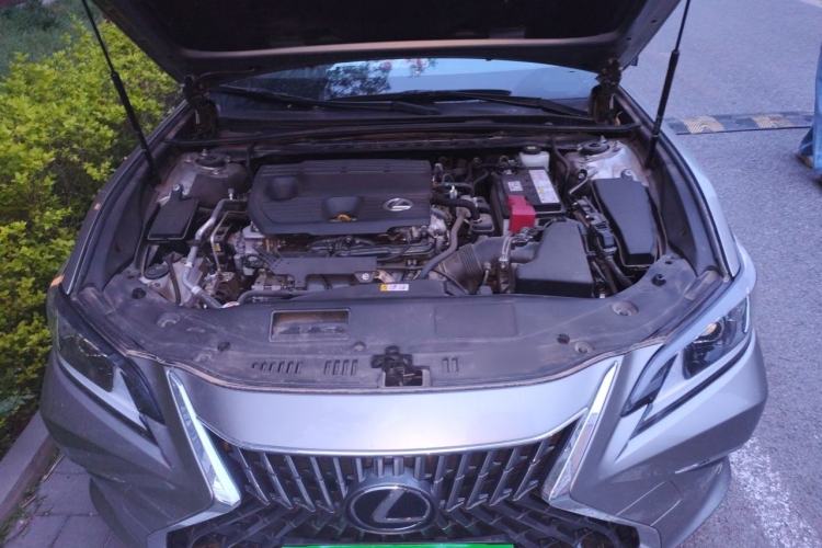 Used Lexus ES 2023 260 Excellence Edition Engine Bay