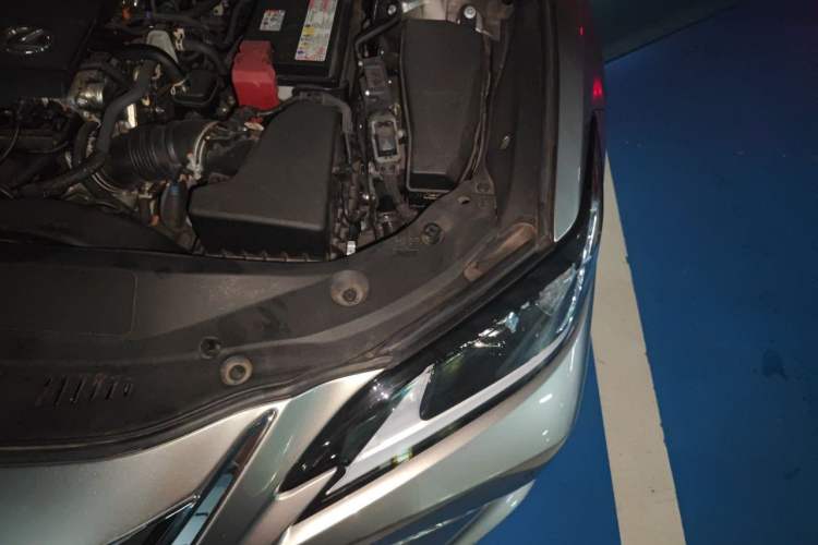 Used Lexus ES 2023 200 Excellence Edition Engine Bay Left