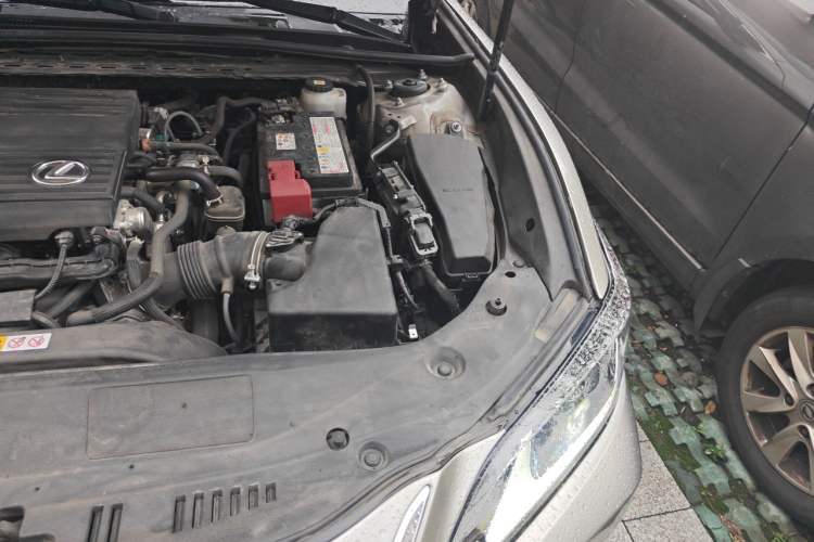 Used Lexus ES 2023 200 Excellence Edition Engine Bay Left