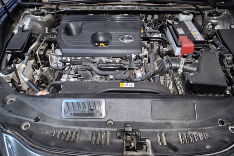 Used Lexus ES 2023 200 Excellence Edition Engine Bay