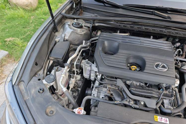 Used Lexus ES 2023 200 Excellence Edition Engine Bay Right