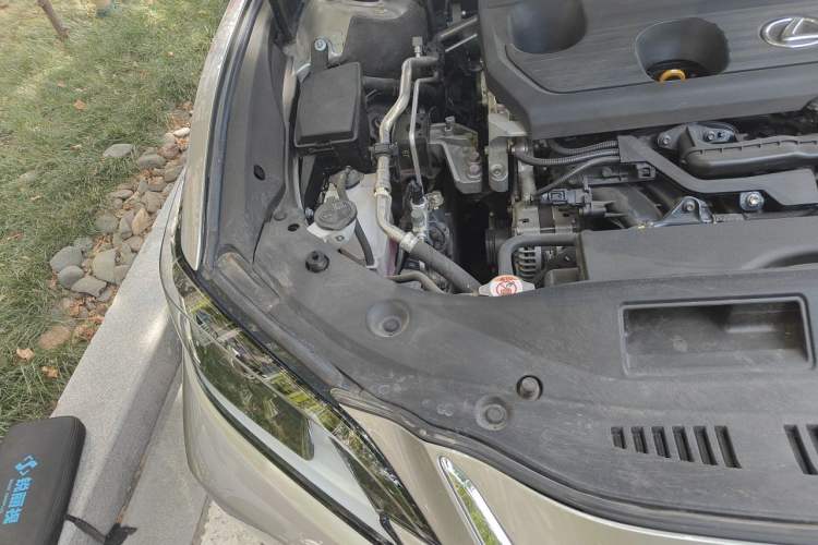 Used Lexus ES 2023 200 Luxury Edition Engine Bay Right