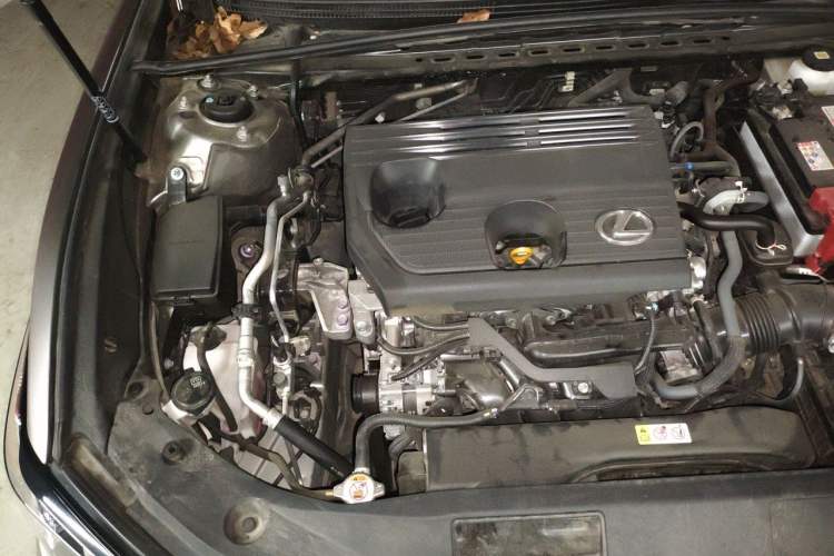 Used Lexus ES 2023 200 Excellence Edition Engine Bay Right