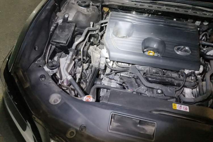 Used Lexus ES 2023 200 Excellence Edition Engine Bay Right