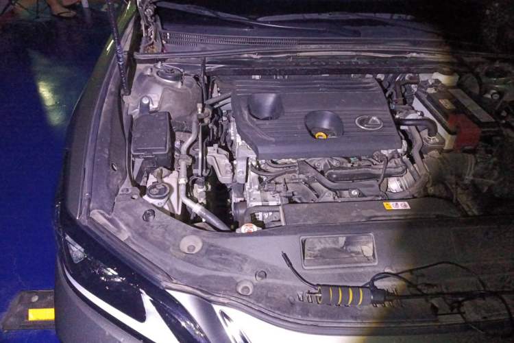 Used Lexus ES 2023 200 Excellence Edition Engine Bay Right