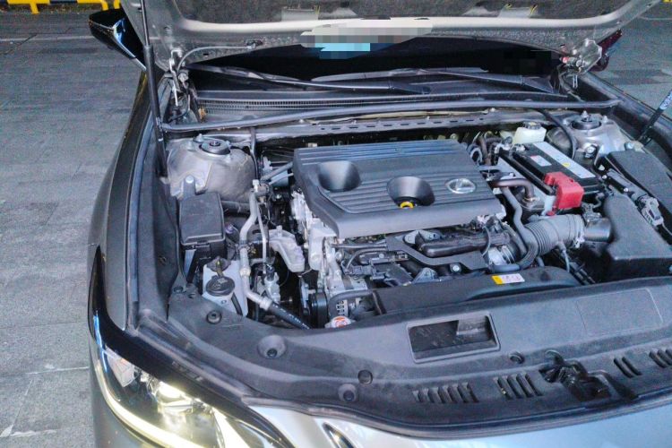 Used Lexus ES 2023 200 Excellence Edition Engine Bay Right