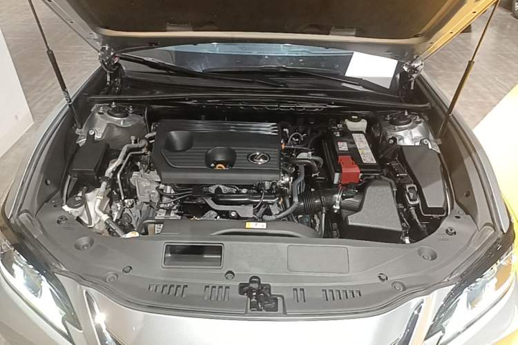 Used Lexus ES 2023 200 Luxury Edition Engine Bay