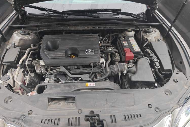 Used Lexus ES 2023 200 Excellence Edition Engine Bay