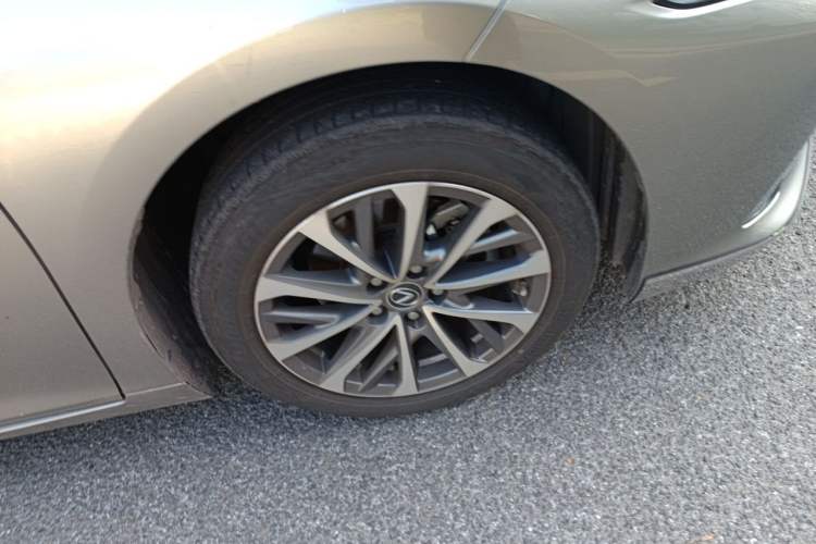 Used Lexus ES 2023 200 Excellence Edition Exterior 1