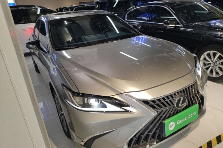 Used Lexus ES 2023 200 Luxury Edition Exterior 1