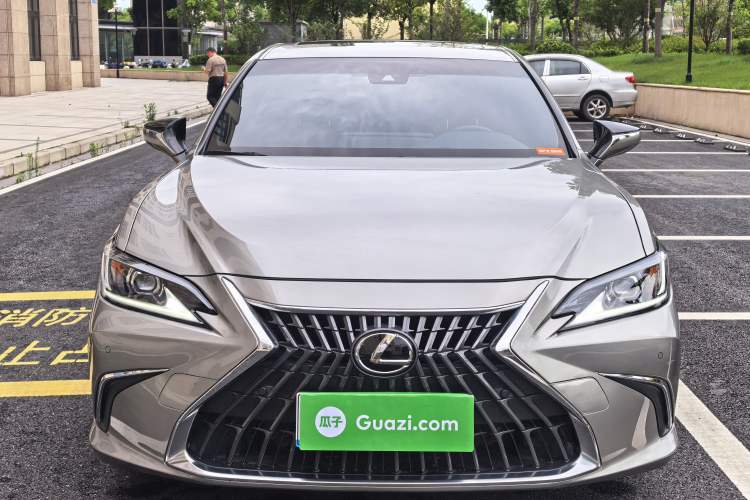 Used Lexus ES 2023 200 Excellence Edition Exterior 1