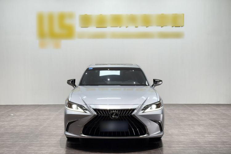 Used Lexus ES 2023 200 Luxury Edition Exterior 2