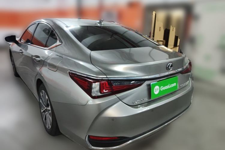 Used Lexus ES 2023 200 Excellence Edition Exterior 3