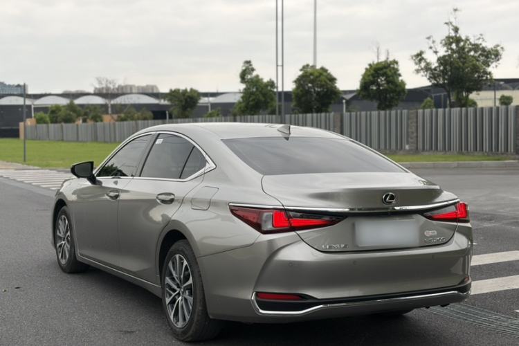 Used Lexus ES 2023 200 Excellence Edition Exterior 3