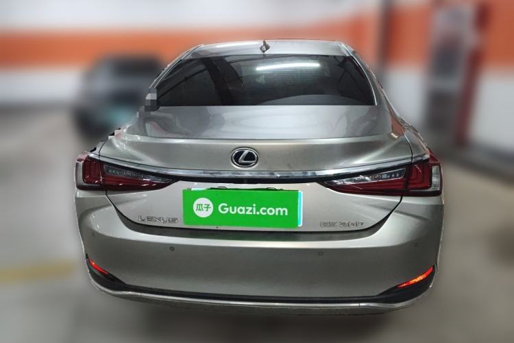 Used Lexus ES 2023 200 Excellence Edition Exterior 4