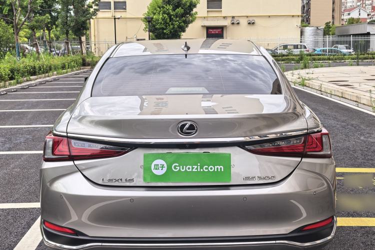 Used Lexus ES 2023 200 Excellence Edition Exterior 4