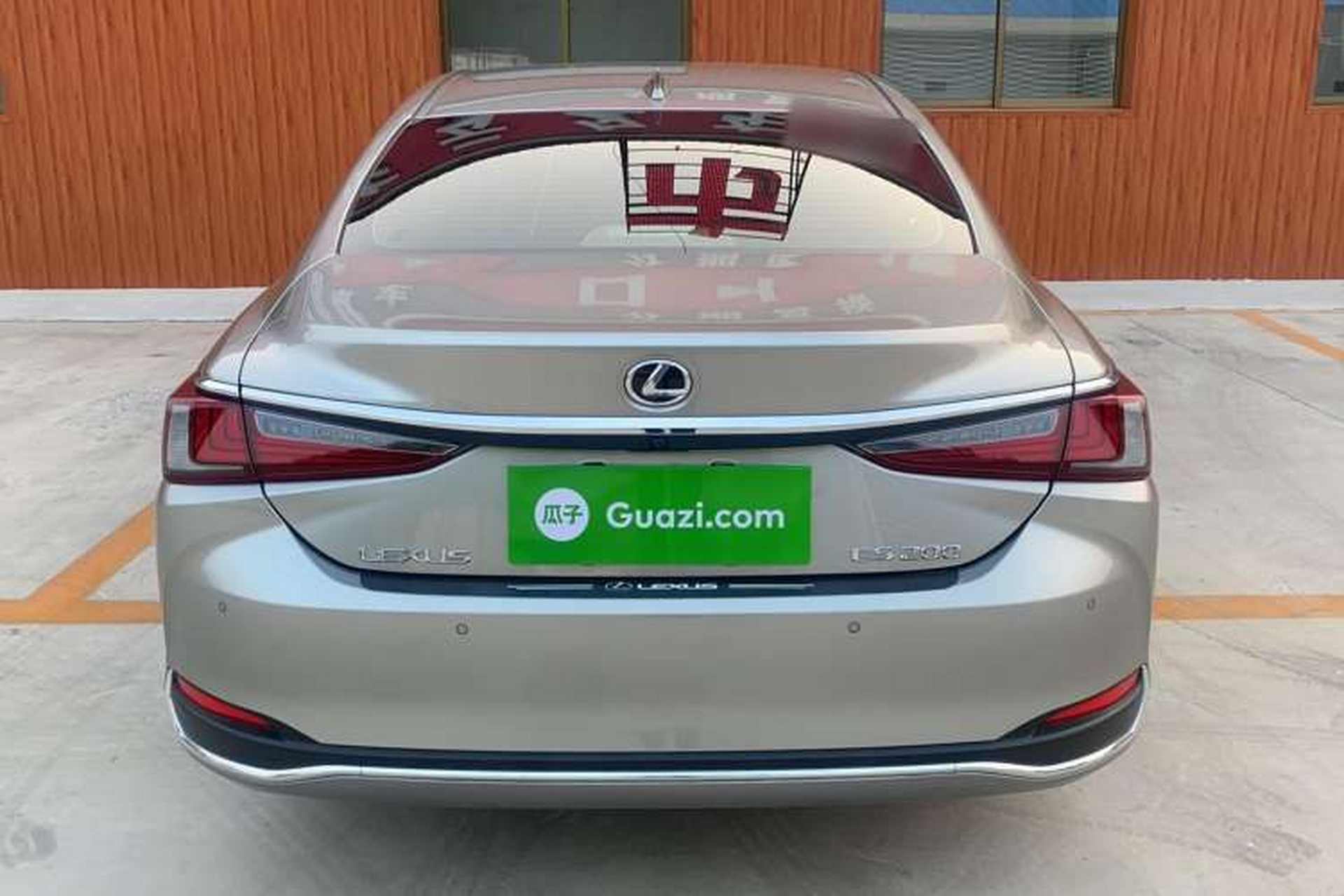 Used Lexus ES 2023 200 Excellence Edition Exterior 4