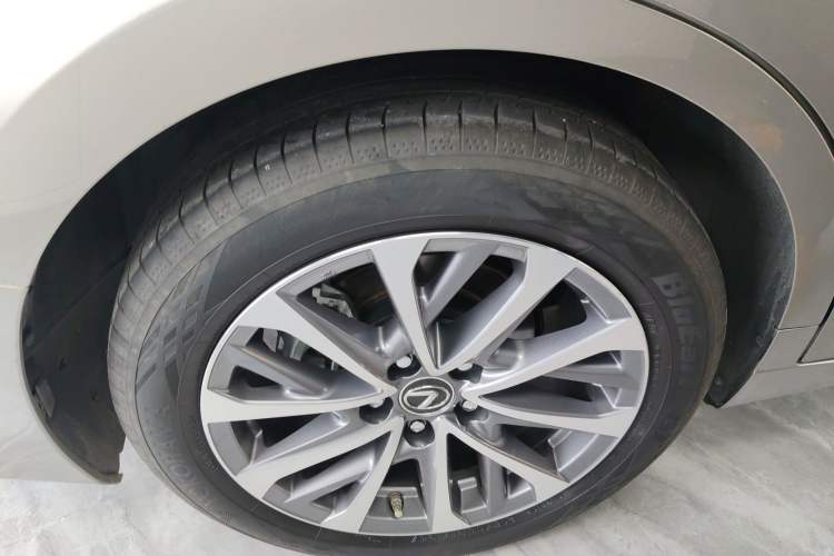 Used Lexus ES 2023 200 Excellence Edition Exterior 5